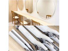 アイミー バイ ミーム(EIMI by meeme)の雰囲気（メイクスペース完備しております♪ReFaコテやアイロン完備♪）