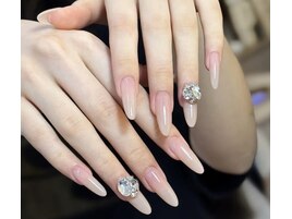 つるん系ネイル