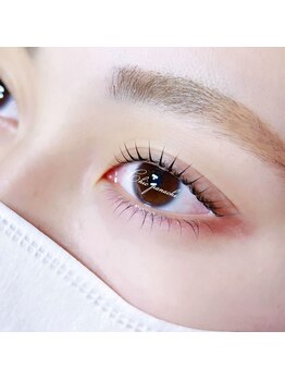 シークパナッシュ(Chic panache)/シンプリフィラッシュリフト