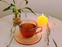 月替わりで色々な香りのルイボスティーをお出ししています◎