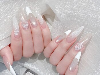 クイーンズネイルサロン(Queen's nail salon)/白レス