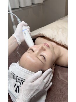 サロン リノ(Salon Lino)の写真/【頑固な毛穴詰まり・ザラつき一掃】ハイドロ毛穴洗浄×高保湿パックで透明感UP