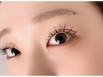 ラッシュラッシュ 高田馬場(LashRush)/束間マツエク/LED