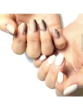 フレイムス アイラッシュ アンド ネイル(FRAMES)/ニュアンス×グラデーション