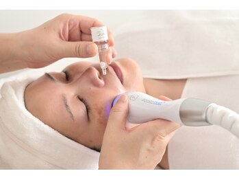 ルキナ(Lukina.)の写真/【圧倒的な照射数で効果を実感★】最新機器でシミ悩みを根本改善！諦めていたシミケアもお任せください◎