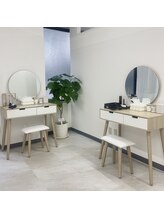 ウタリマツゲ(utari matsuge)/メイクブース