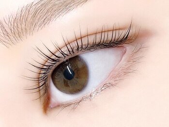 キャリーアイズ(Carry eyes)の写真/【パリジェンヌラッシュリフト初回¥6480】キープ力・仕上がりの美しさ◎束感仕上げもOK♪憧れの美まつげに!