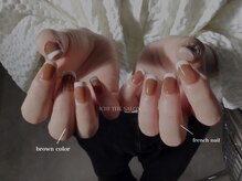 イチプラス(ICHI+)/ブラウン×ホワイト　フレンチ