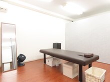整体院レプルクレの雰囲気(落ち着いた空間で、周りを気にせず施術を受けられます)