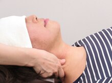 丸の内接骨院グループ 銀座リリース整体院/◆施術風景【首まわり】