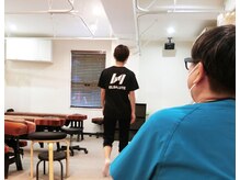 バランス ラボ整骨院の雰囲気（腰・股関節・膝のトラブルを歩行から分析し改善を目指します）