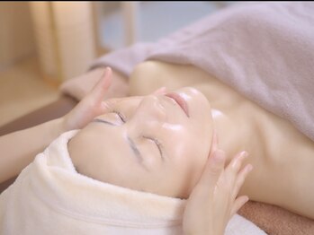 マル(maru)/肌育生コラーゲンフェイシャル