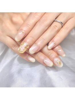 リッシュ トロワ(RICHE trois)/ホワイトミラーアート♪