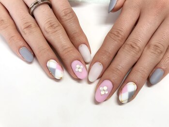 ネイルサロンアンドスクール クリシュナ(nail salon & school Krishna)/