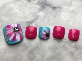 【初回オフ無料】フラワーネイル