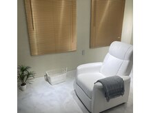 ホワイトラッシュ 高松瓦町店(WHITE LASH)の雰囲気（内観は白を基調としたリラックスのできる空間になっています！）