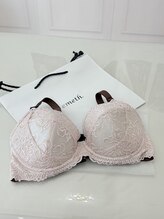 ワム(Wom)/バスト専門/枚方/ランジェリー