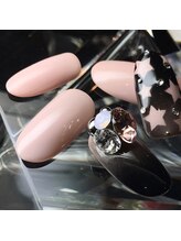 アデリー(ADELIAE)/