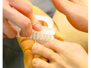 きりん接骨鍼灸院 尼崎武庫之荘店/巻き爪矯正～下処理２