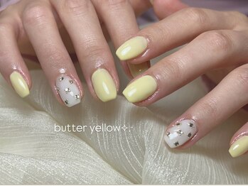 ネイル バイ エン(Nail by EN)/春に人気のバターイエローネイル