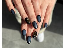 ランダネイル(LANDA. nail)/ブラック×ゴールドミラパ