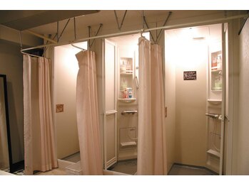楽座や 日本橋店/シャワースペースへご案内♪
