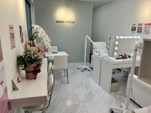 エクシアホワイトニング 秋田大町店の雰囲気（強力効果のジェル使用◎ホワイトニングデビューの方も大満足☆）