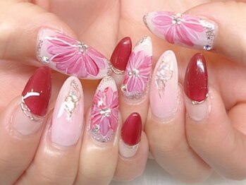 トリーシア(Nail & Beauty Salon Tri-xia)の写真/[初回オフ無料！フリーアート10本¥7300]大人可愛いカラー、マグネット多数*指先から毎日をもっとキレイに♪