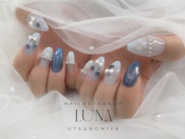 ブルーさくらんぼネイル