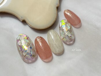 エストリブレ(estLivre)/シェルネイル