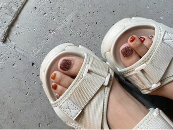 カラーレス(COLORLESS)/【フットニュアンスデザイン】