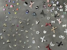 クレスミーラ 心斎橋店(CRESMILA)の雰囲気（＼パーツ豊富／ストーン～特殊パーツまで幅広く取り揃えています）