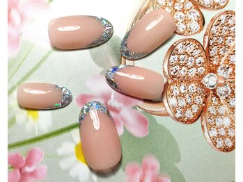 アンティクイーン(Antiqueen)/大人気のガラスフレンチ♪