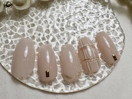 シンプルなチェックでさりげなく