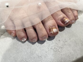 リリー(Lily)/フットネイル