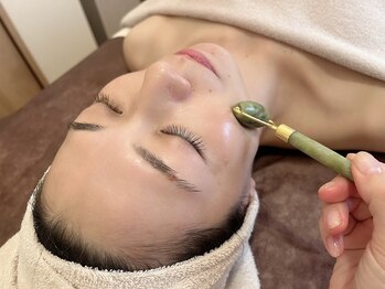 サロンドセルマン(Salon de serment)/セルマン◇ヒスイローラー/整肌