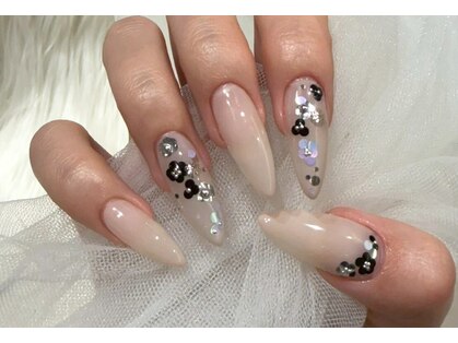 ネイルアンドアイラッシュスタジオ シュシュ(chouchou)の写真