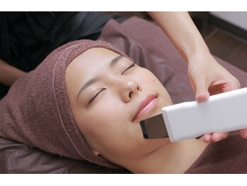 リエイド(Re AID)/超音波スクライバーで毛穴お掃除