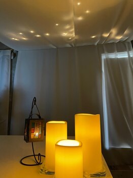 ひつじの安らぎ 高円寺店/温もりの間接照明で心地良い空間