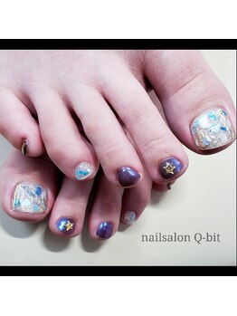 ネイルサロン キュービット(Q-bit)/シェルフットネイル