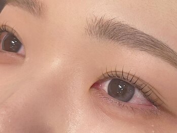 ノーブル(Noble)の写真/【話題沸騰ハリウッドブロウリフト♪】パーマ&WAXで自由自在の美眉を作り出す!毎日のメイクが楽しくなる☆