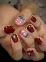 ウズ(UZU)/いちごネイル
