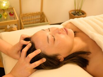 マハナガーデン(Mahana Garden)の写真/【ドライヘッドスパ&経絡フェイシャル】でリフトアップ!気になる輪郭のたるみにアプローチ♪