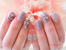 グランチュール(Grantulle)/幾何学柄ネイル