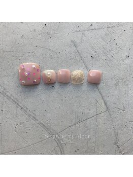 サロンストロベリームーン(Salon Strawberry Moon)/ドットネイル