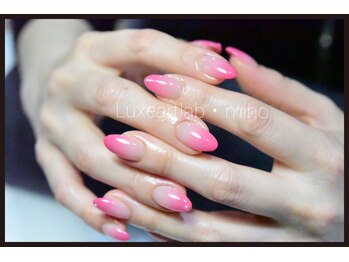 リュクスアートラボ(Luxeartlab)/
