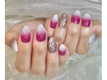 アリイネイルズ(ALII Nails)/ピンクゴールドキラキラネイル