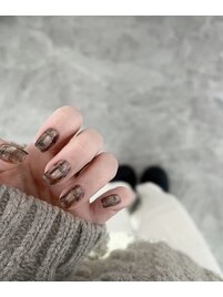 秋ネイル　チュックネイル