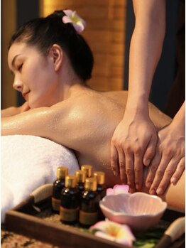 ゆりら/全身リンパ+脚全面&足裏ケア