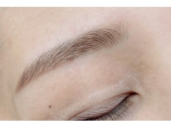 トータルビューティ ビイング(B.ing)の写真/似合わせ美眉で自然に垢抜け◆毎日のメイクがもっとラクに♪